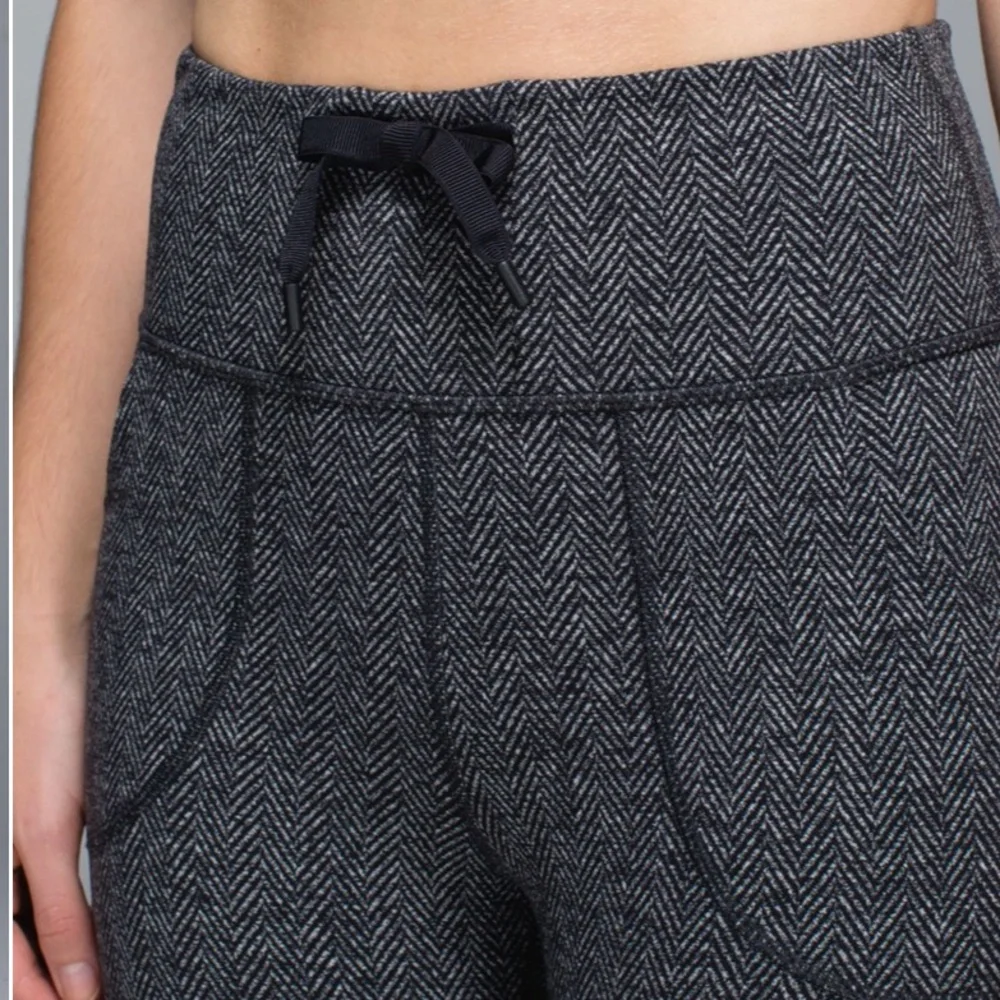 Lululemon‎ Skinny Will Pant Full-On Luon Giant Herringbone Black Heathered Black - Picture 3 of 12